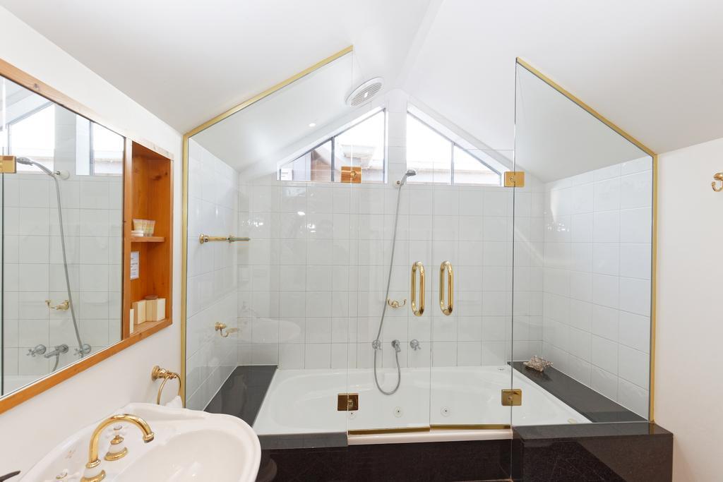 Hotel 54 On Bank Port Fairy Esterno foto