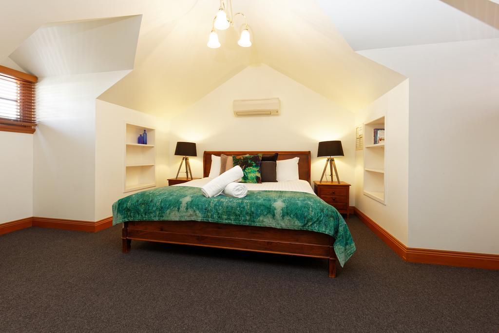 Hotel 54 On Bank Port Fairy Esterno foto