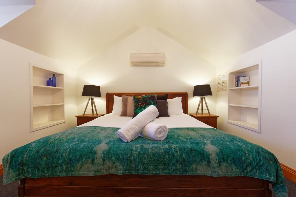 Hotel 54 On Bank Port Fairy Esterno foto